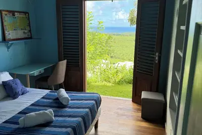 Évadez-vous : chambre dans maison d’architecte avec vue sur mer!