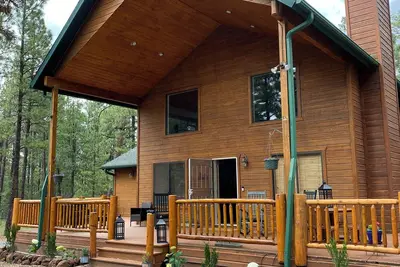 Image de Blissful Elk Getaway Cozy 2-bedroom cabin in lovely Pinetop with WiFi, Ac