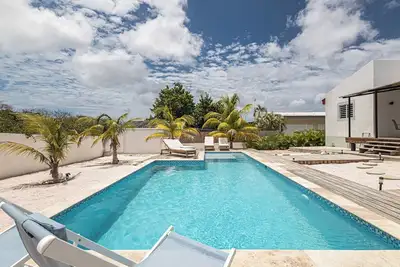 Image de Modern family villa with private pool near Jan Thiel & Mambo Beach