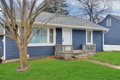 Image de Morning View Cottage at the Lake - Cute Cottage with Lake Views in the heart of Arnolds Park