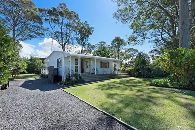 Image de Pepe: Charming coastal cottage, short stroll to the water of St Georges Basin