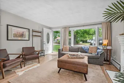 Image de Family-Friendly Cape Cod Home Walk to Baseball Field, Dog Friendly, Linens Included