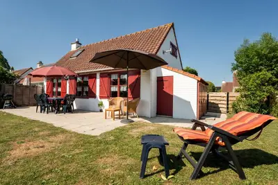Image de Polderhuis 9 parking and shared pool by Interhome