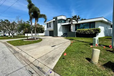 Image de 3-bedroom house in perfect St. Petersburg