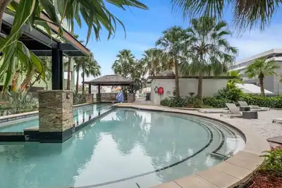 Image de Sunny 2-Bed in Valley with Premium Amenities