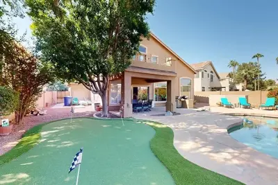 Image de Sleeps 10! Heated Pool~Putt Putt~Dogs Welcome!