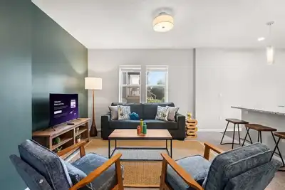 Image de Historic Little Italy Two Bedroom w/ Private Drive