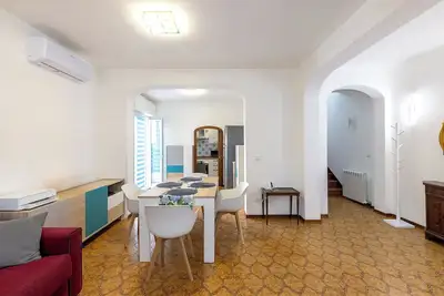 Image de 5 minutes from the beach semi-detached portion with garden convenient to services.