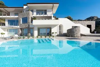 Image de Villa à Villagonia avec 10 chambres à coucher, 20 couchages