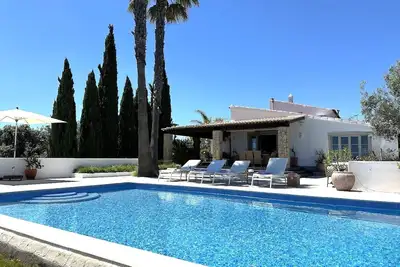 Image de Stunning countryside 4 bed, 4 bath villa with heatable pool. Amazing views.