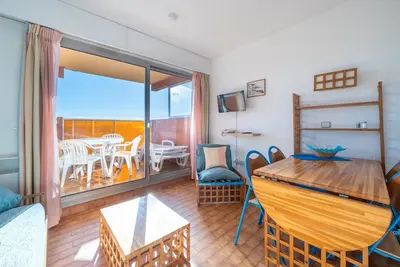 Image de Studio confortable avec Wi-Fi pour 4 personnes!