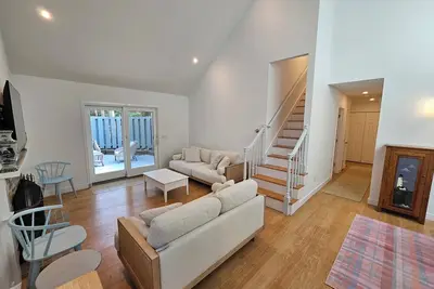 Image de Brand New Listing--Sea Pines Beauty--Sleeps 6--Beach, pool, tennis and great Brewster Flats location!