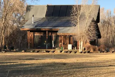 Image de Oso Verde Ranch, a natural oasis, is located just a mile from downtown Mancos