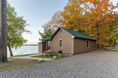Image de Phelps Hillside Cabin 1