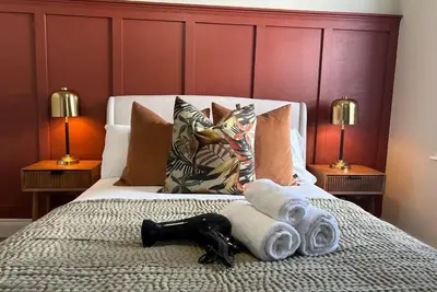 Image de Appartement-Salle de bain privée séparée-Patio