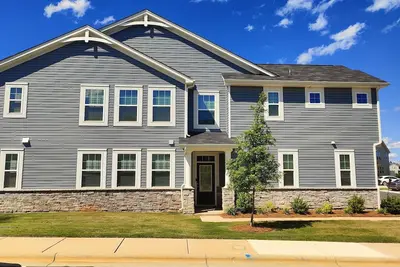 Image de Modern 3br Townhome Near Charlotte, Family-Friendly + Long-Term Ready