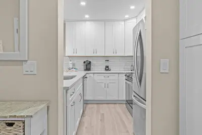 Image de Gulf-Front Bliss Awaits: Remodeled Villa Sanibel Condo Steps from the Beach
