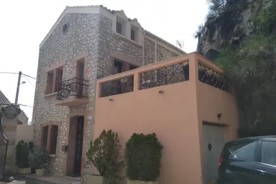 Image de Maison de ville avec terrasse