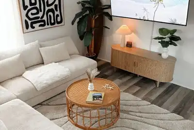 Image de Boho Haven w/ Hot Tub in Central Pensacola