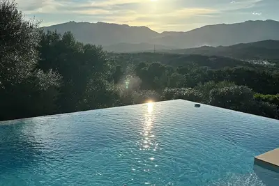 Image de Villa 4 chambres avec piscine 5 minutes à pied de la ville de Porto-Vecchio