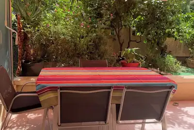 Image de Idéal entre Menton et Monaco - appartement au calme - terrasse, garage et Wifi