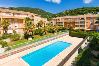 Image de À 750m de la plage et des commerces | Piscine