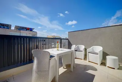 Image de Stylish 1br penthouse in Prime Sliema Location