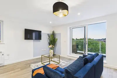 Image de Cooden Beach | Sleeps 10 | Parking