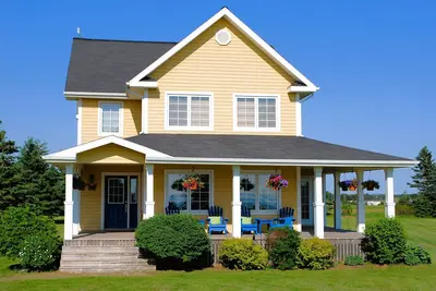 Image de Tide & Bridge Beach House (w/ private beach access)