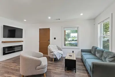 Image de Pet-Friendly Smyrna Stay w/Office & Tesla Charger