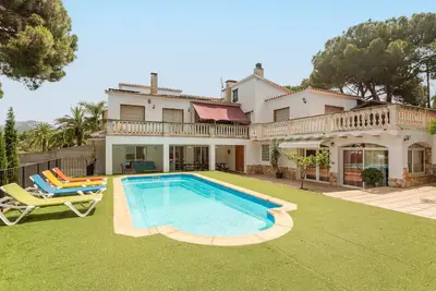 Image de Appartement 'Bogues' avec vue montagne, piscine privée et Wi-Fi