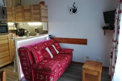 Image de Appartement 'Les Pralyssimes' avec vue sur les montagnes, terrasse privée et Wi-Fi