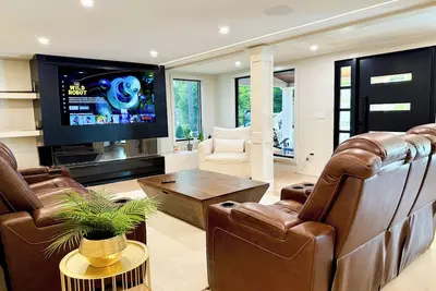 Image de Stunning Tisbury Retreat with Pool