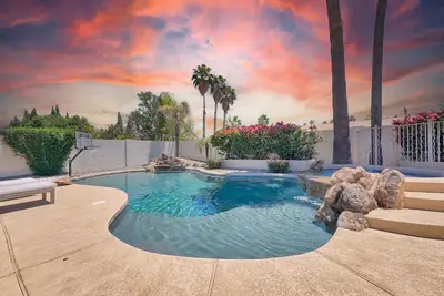 Image de Casa Scottdale Heated Pool and Spa! Beautifully Done!