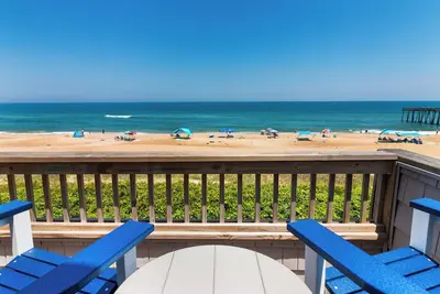 Image de Oceanfront 3br Condo | Pool, Deck & Direct Beach Path