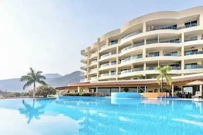 Image de Anana El Dorado 203 | Condo with Lake views & Pool