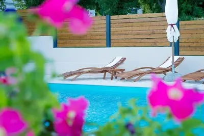 Image de Appartement de deux chambres avec la terrasse Donji Zagon, Novi Vinodolski (A-24555-c)