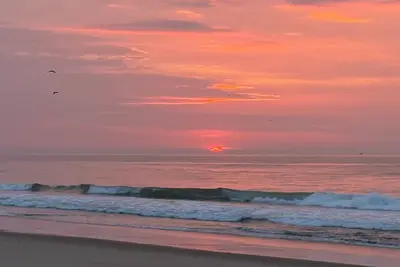 Classic 3-bedroom cottage in beautiful Manasquan. Just two blocks to the beach!