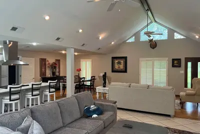 Image de Family friendly 4br 2 bath house in cool Coden with WiFi, Ac, clean and comfy