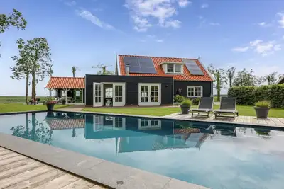 Image de Maison à Zélande avec piscine privée