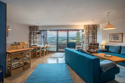 Image de Appartement \"Terrassenpark 160\" avec vue sur les montagnes, balcon et Wi-Fi