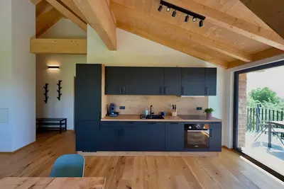 Image de Appartement \"Schwalbennest\" avec vue sur les montagnes, balcon et Wi-Fi