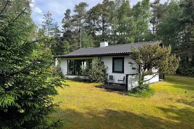 Image de Cozy and updated house on large.