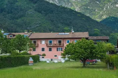Image de Appartement à Mezzolago avec vue sur le lac Ledro