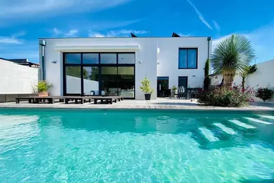 Image de Villa Jasmin : profiter d’un séjour en famille ou entre amis en toute quiétude