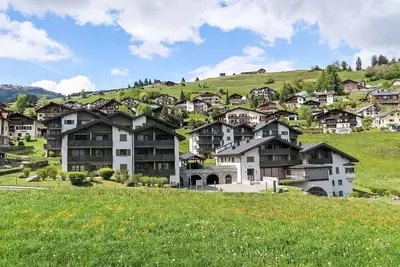Image de Joli appartement avec piscine, Wifi, Tv, balcon, animaux admis, vue panoramique et parking