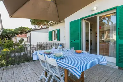 Image de Joli appartement avec climatisation, Wifi, terrasse, animaux admis et parking
