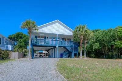 Image de Beautiful 3br 2ba House, Walk to Beach, Dog Friendly, Sleeps 6