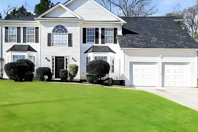 Image de 4-bedroom house sleeps 12 in charming Stone Mountain with WiFi, Ac