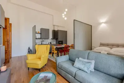 Image de GuestHost - Fortress Garden Chic Apartment